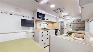 579587 image